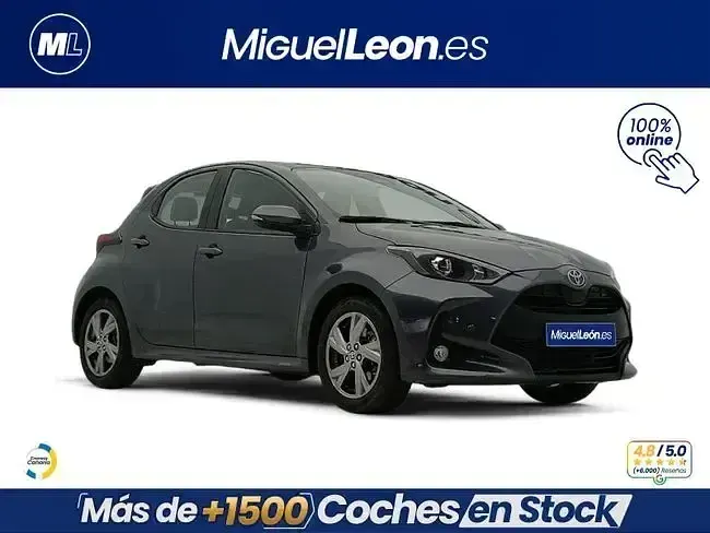 Usado Toyota Yaris Active 115 CV (84 kW) 2024 Gris Utilitario