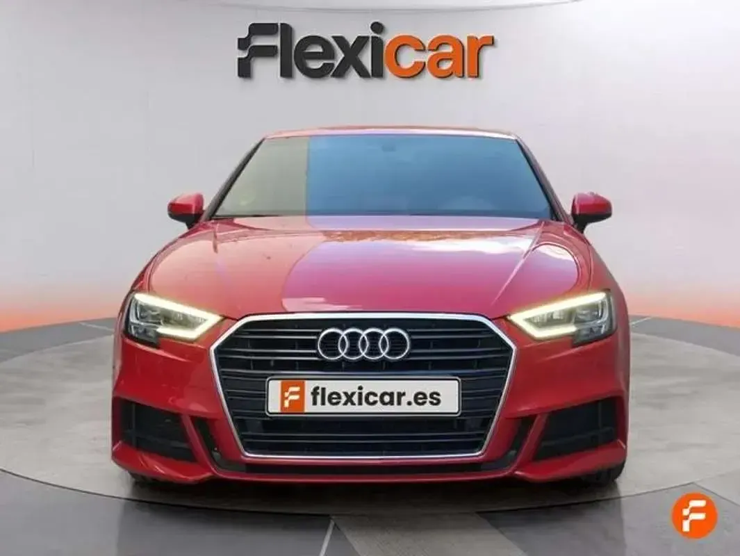 Usado Audi A3 Sportback S-Line 116 CV (85 kW) 2019 Rojo Utilitario