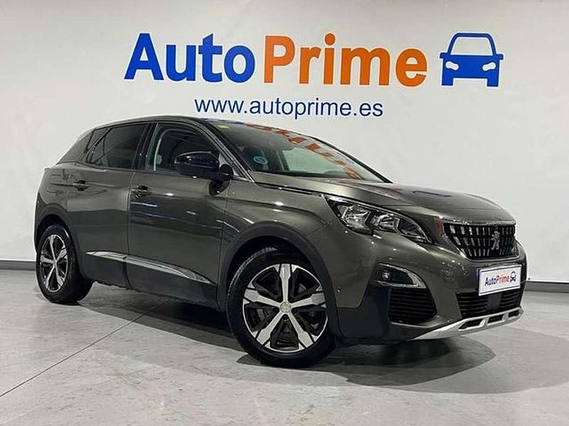 Usado Peugeot 3008 Allure 120 CV (88 kW) 2016 Verde SUV