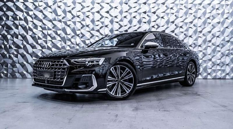 Negro Usado 2022 Audi S8 Sport Berlina | 82.700 € - Imagen 1/4