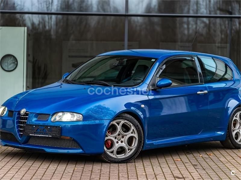 Usado Alfa Romeo 147 GTA 250 CV (183 kW) 2004 Azul Utilitario