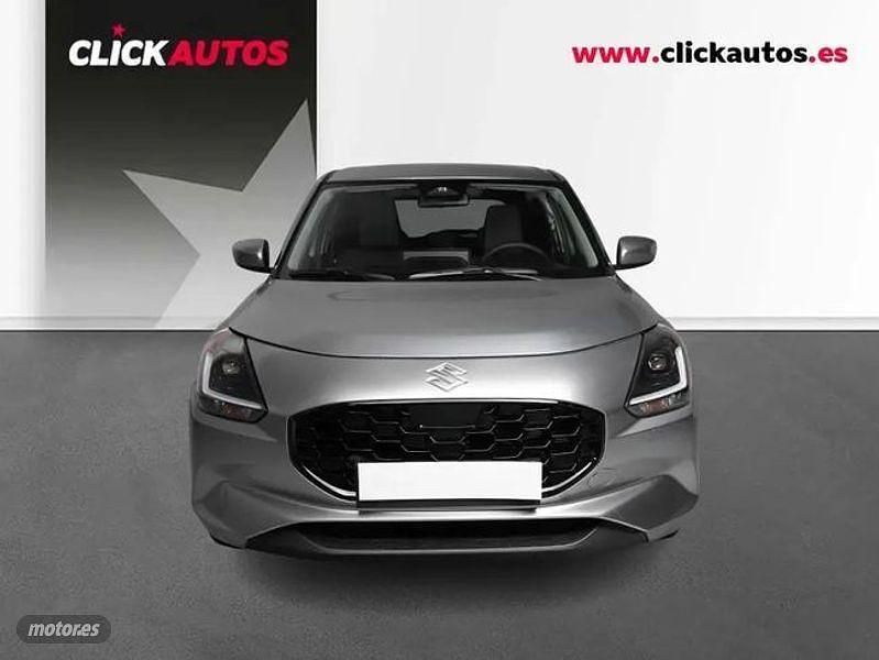 Usado Suzuki Swift 83 CV (61 kW) 2025 Plateado Utilitario