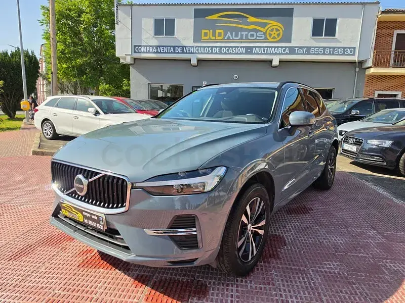 Usado Volvo XC60 Plus 200 CV (147 kW) 2022 Azul SUV