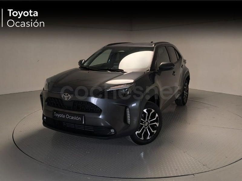 Nuevo Toyota Yaris Cross Active 130 CV (95 kW) 2025 Gris / plata SUV