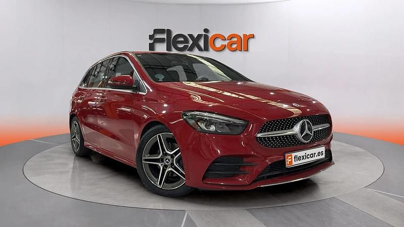Usado Mercedes B200 150 CV (110 kW) 2019 Rojo Monovolumen
