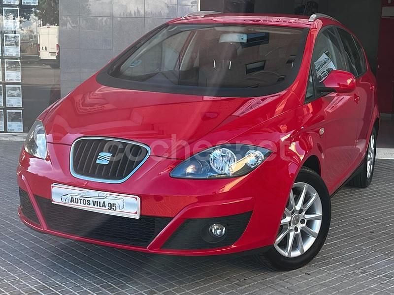 Rojo Usado 2010 Seat Altea XL Sport Monovolumen | 7990 € (Caro) - Imagen 1/4