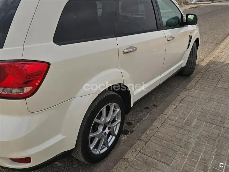 Usado Fiat Freemont 140 CV (102 kW) 2012 Blanco SUV