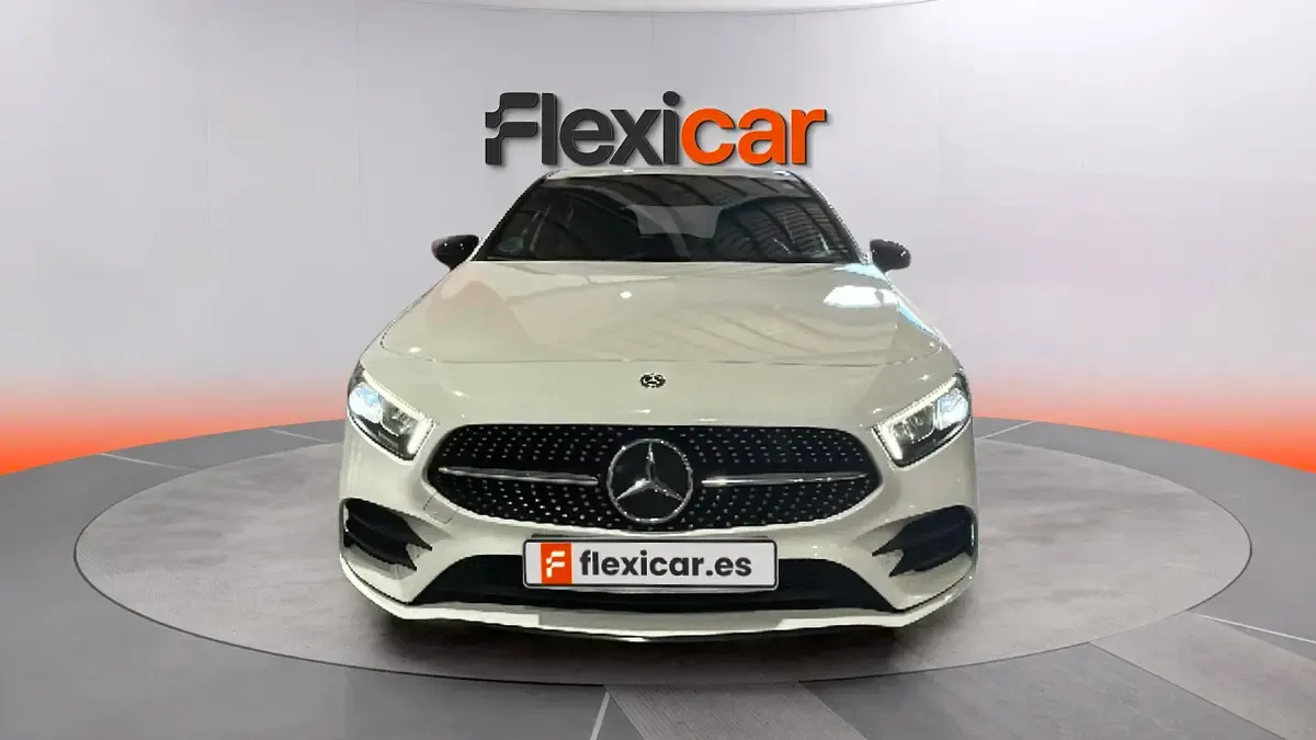 Usado Mercedes A200 163 CV (119 kW) 2019 Blanco Berlina