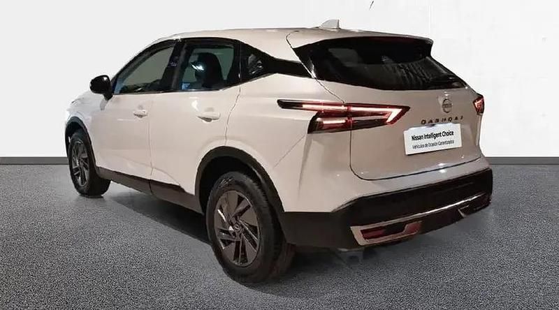 Usado Nissan Qashqai Acenta 140 CV (102 kW) 2024 Lunar white (perlada) SUV