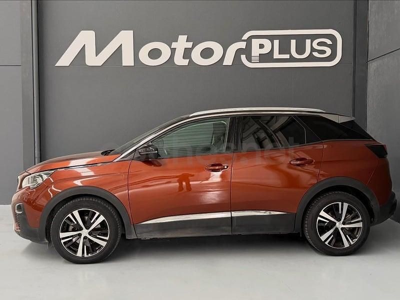 Usado Peugeot 3008 Allure 131 CV (96 kW) 2018 Naranja SUV