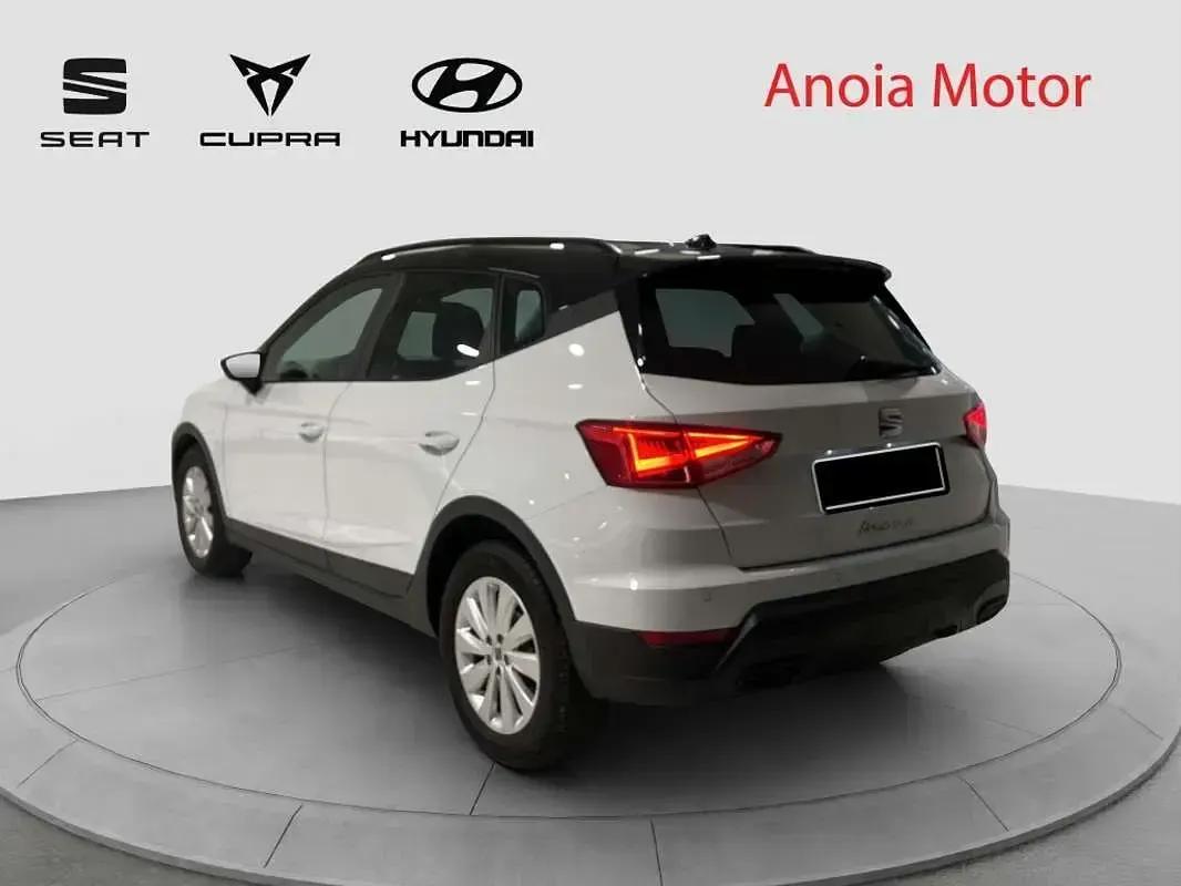 Usado Seat Arona Style 116 CV (85 kW) 2025 Blanco SUV