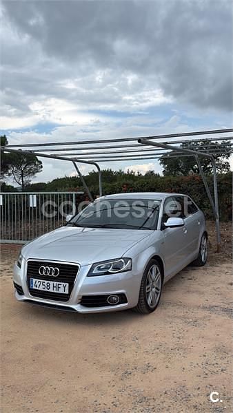 Usado Audi A3 Ambiente 170 CV (125 kW) 2011 Gris / plata Berlina