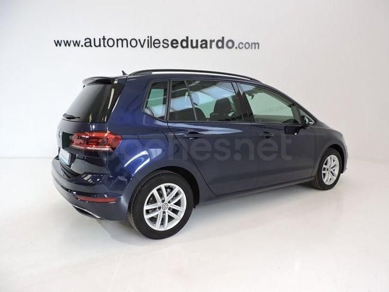 Usado VW Golf Sportsvan Advance 110 CV (80 kW) 2018 Azul Monovolumen