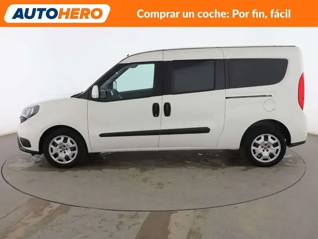 Usado Fiat Doblò Easy 120 CV (88 kW) 2018 Blanco Monovolumen