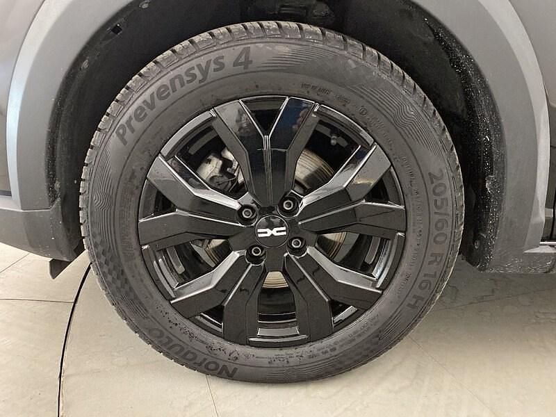 Usado Dacia Jogger Extreme 100 CV (73 kW) 2023 Negro Monovolumen