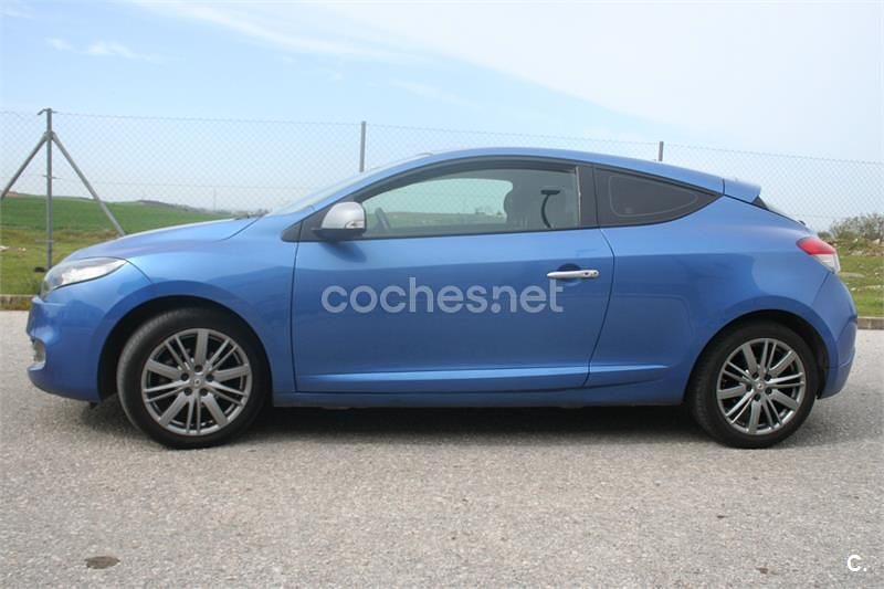 Usado Renault Mégane Bose Edition 130 CV (95 kW) 2012 Azul Berlina