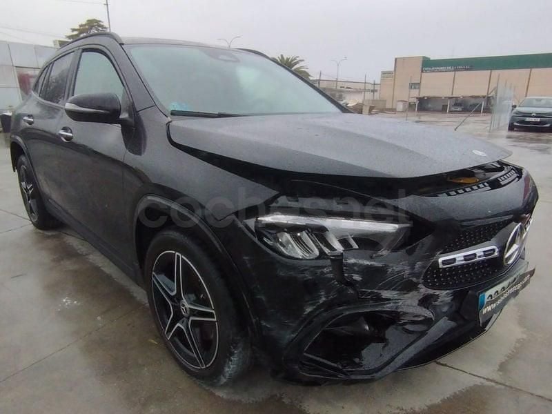 Usado Mercedes GLA200 163 CV (119 kW) 2023 Negro SUV