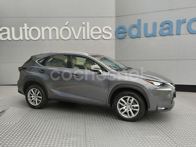 Gris / plata Usado 2015 Lexus NX300h Luxury Line SUV | 18.500 € (Precio justo) - Imagen 1/4