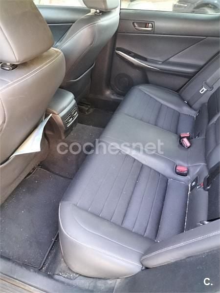 Gris / plata Usado 2017 Lexus IS300h Executive Line Berlina | 19.750 € (Buen precio) - Imagen 1/4