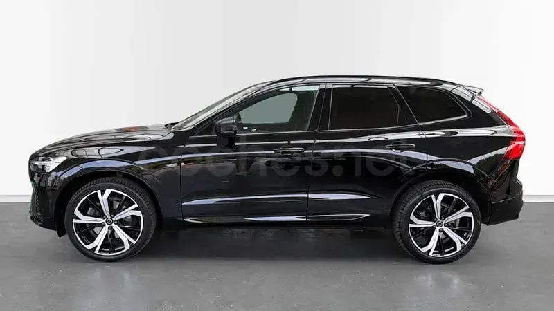 Usado Volvo XC60 Plus 250 CV (183 kW) 2025 Negro SUV