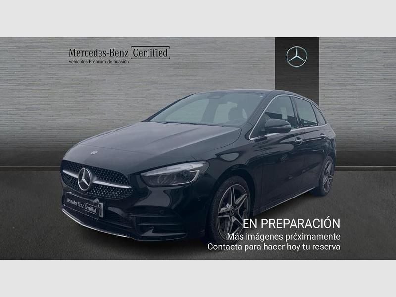 Usado Mercedes B250e AMG line 218 CV (160 kW) 2025 Negro Monovolumen