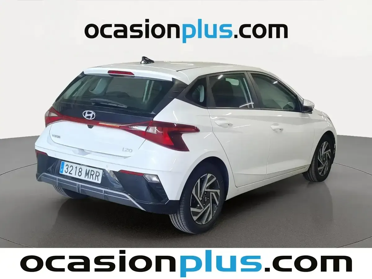 Usado Hyundai i20 100 CV (73 kW) 2024 Blanco Utilitario