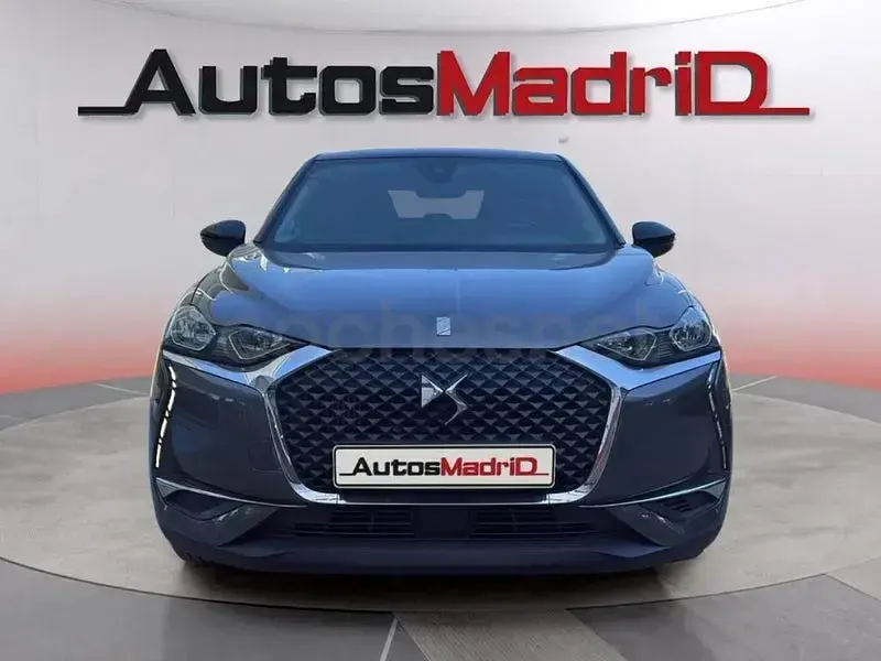 Usado DS Automobiles DS3 Crossback So Chic 110 CV (80 kW) 2021 Gris / plata SUV