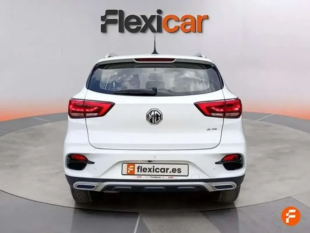 Usado MG ZS Comfort 106 CV (77 kW) 2023 Blanco SUV