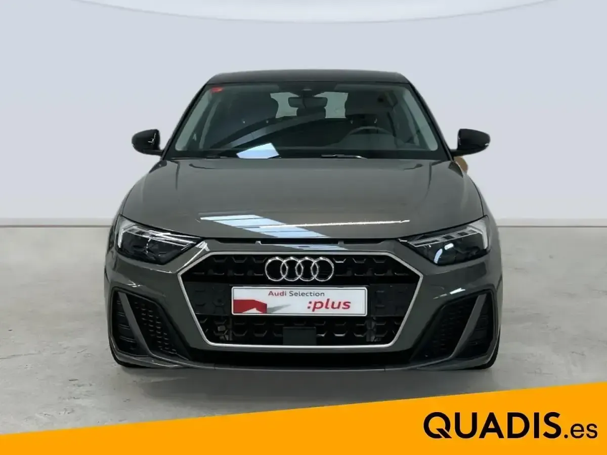 Usado Audi A1 110 CV (80 kW) 2022 Gris SUV