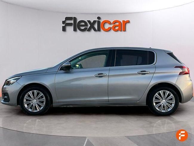 Usado Peugeot 308 Allure 130 CV (95 kW) 2021 Gris