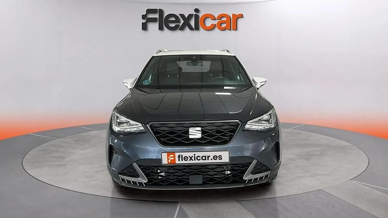Usado Seat Arona FR 150 CV (110 kW) 2023 Gris SUV