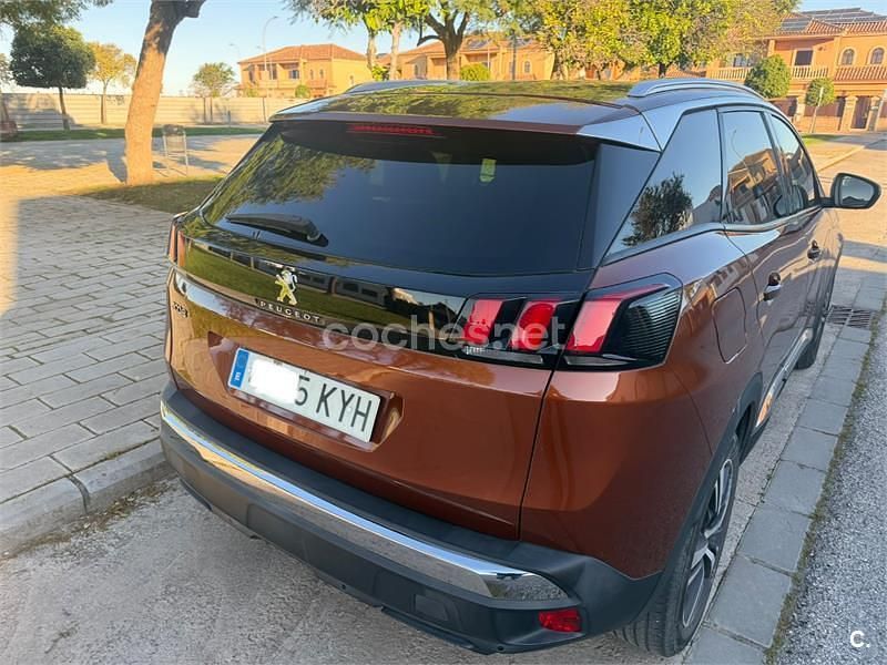 Usado Peugeot 3008 Allure 130 CV (95 kW) 2019 Marrón SUV