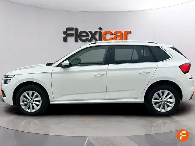 Usado Skoda Kamiq Selection 95 CV (69 kW) 2023 Blanco SUV