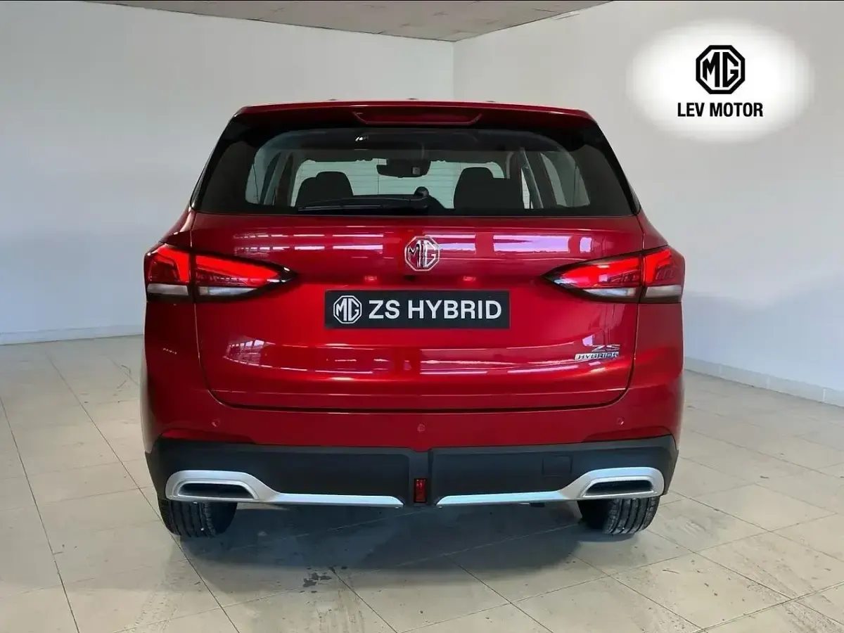 Usado MG ZS 197 HP (144 kW) 2024 Preto Sedan