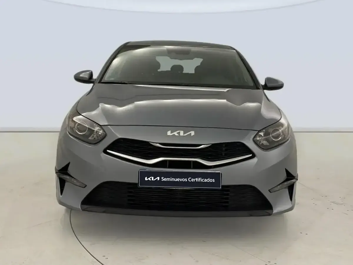 Usado Kia Ceed 101 CV (74 kW) 2022 Gris plata Utilitario