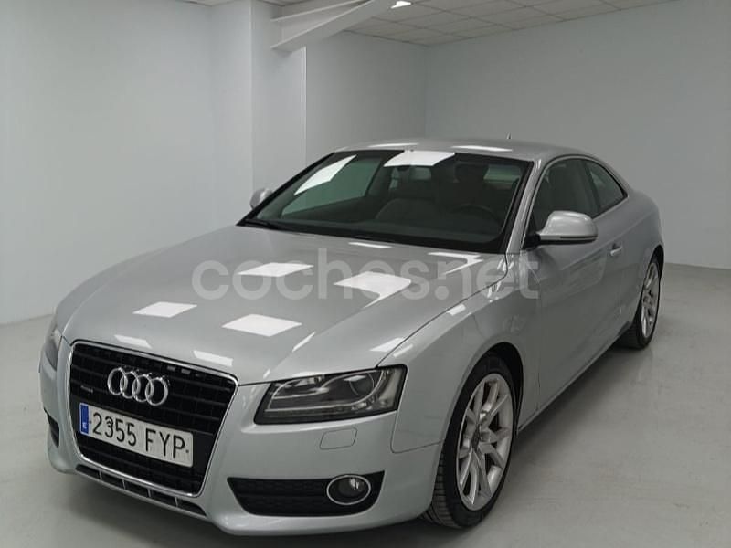 Gris / plata Usado 2008 Audi A5 Coupe | 9390 € (Buen precio) - Imagen 1/4