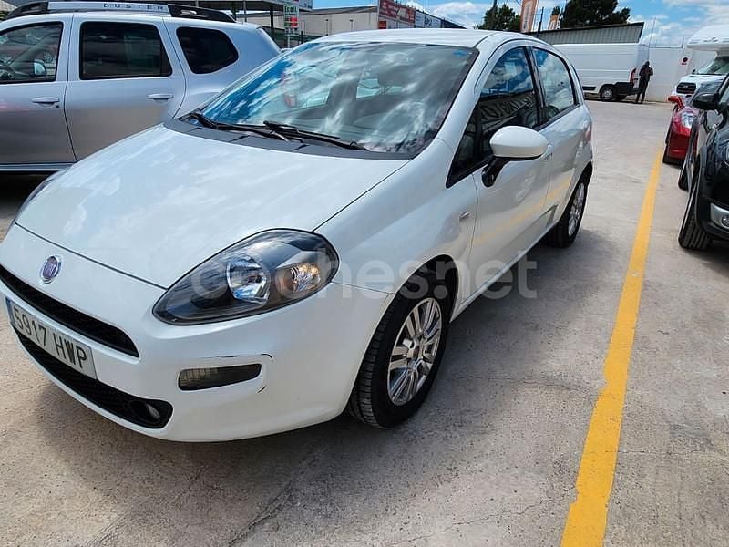 Blanco Usado 2014 Fiat Punto Pop Berlina | 5500 € (Precio justo) - Imagen 1/4