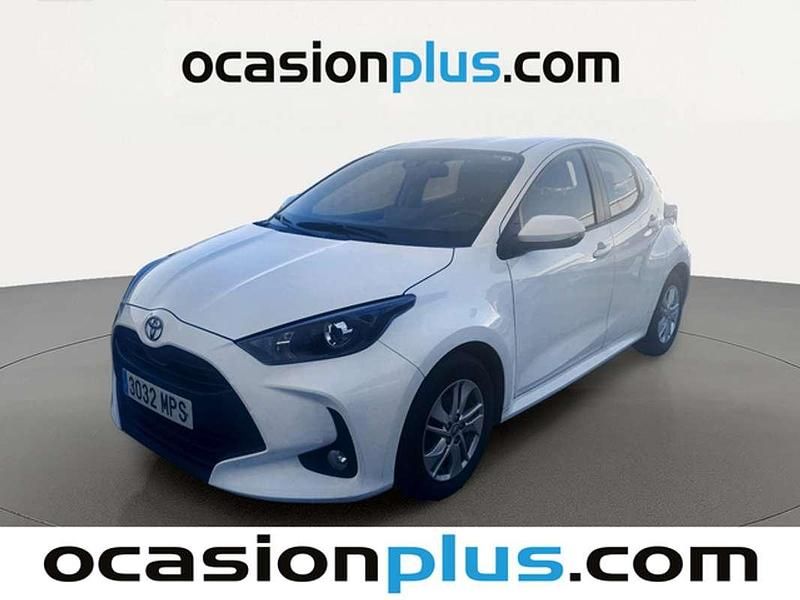 Usado Toyota Yaris Edition 125 CV (91 kW) 2024 Blanco Utilitario