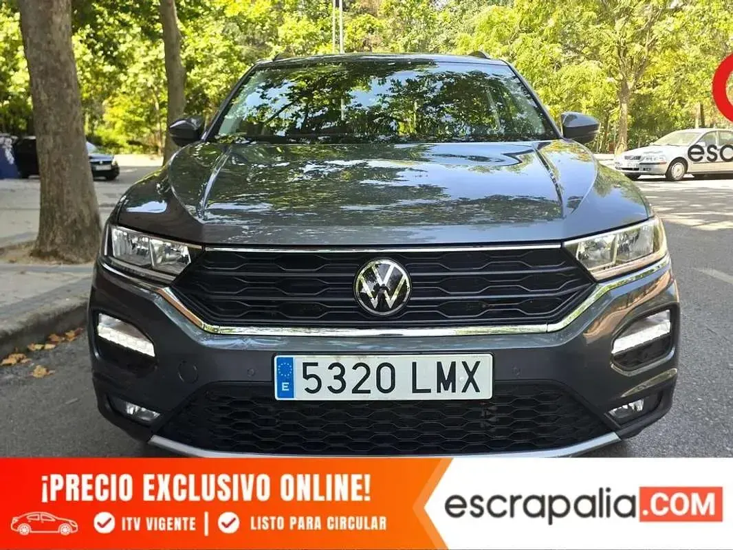Usado VW T-Roc Advance 150 CV (110 kW) 2021 Gris SUV