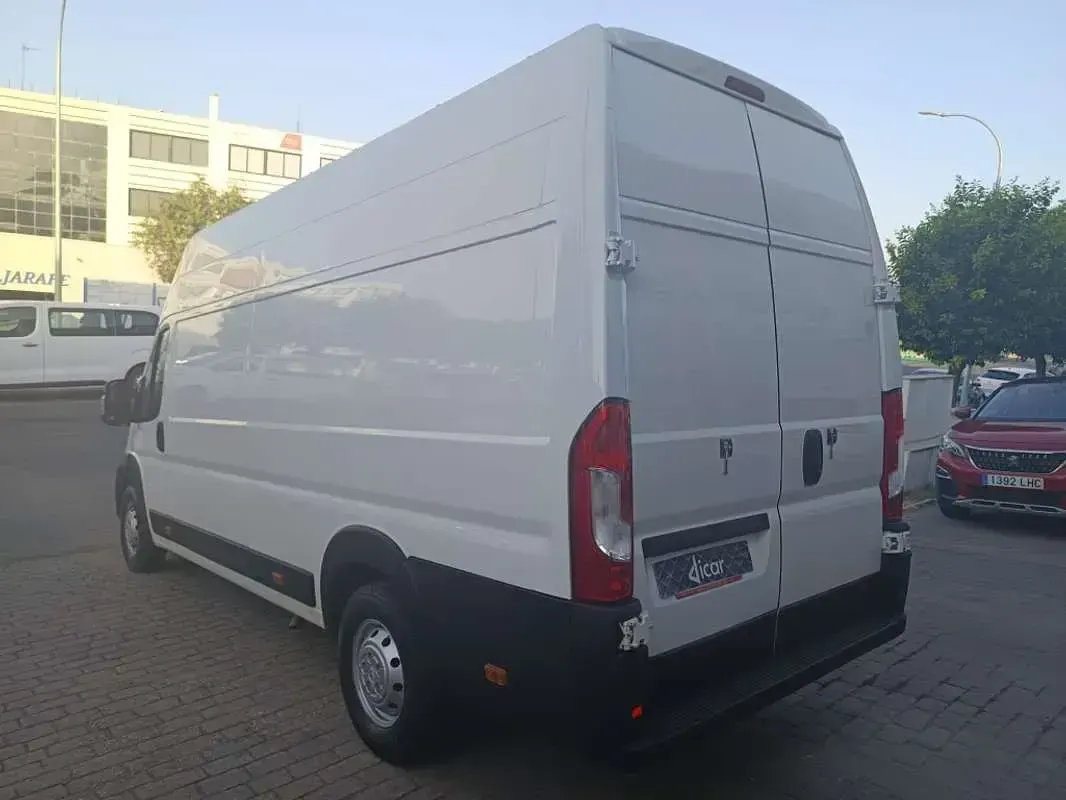 Usado Citroën Jumper 131 CV (96 kW) 2018 Blanco Monovolumen