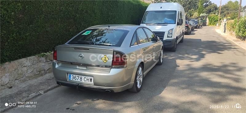 Usado Opel Vectra GTS 210 CV (154 kW) 2003 Gris / plata Berlina