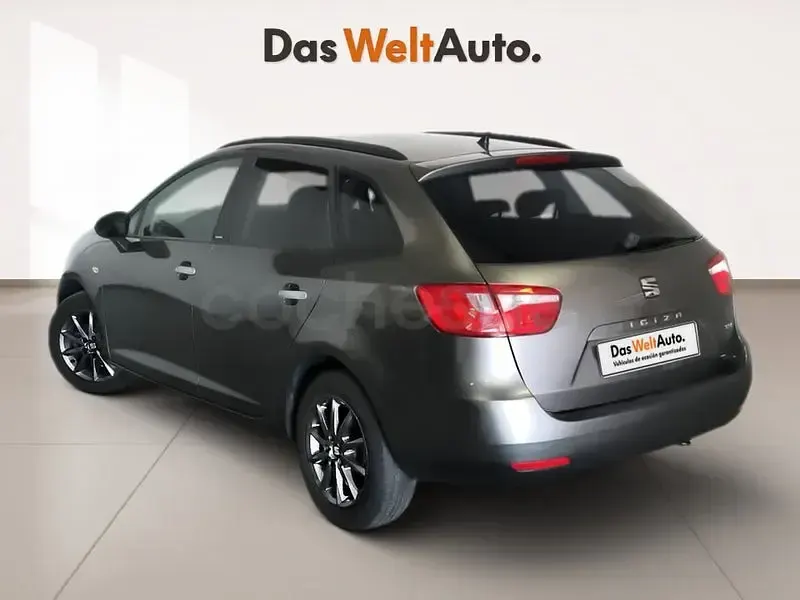 Usado Seat Ibiza ST I-Tech 85 CV (62 kW) 2015 Gris / plata Familiar