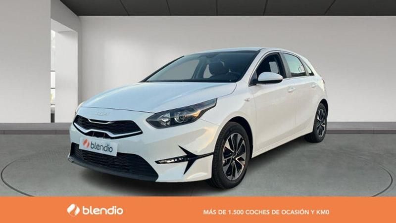 Nuevo Kia Ceed 100 CV (73 kW) 2026 Blanco Utilitario