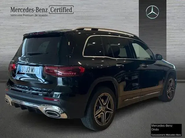 Usado Mercedes GLB200 150 CV (110 kW) 2025 Negro noche SUV