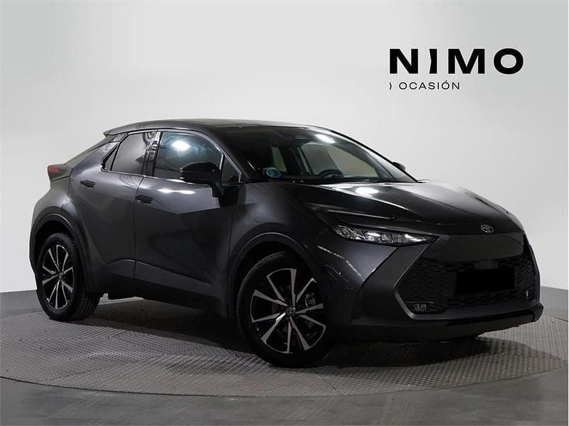 Gris grafito Usado 2024 Toyota C-HR+ Advance SUV | 29.500 € - Imagen 1/4
