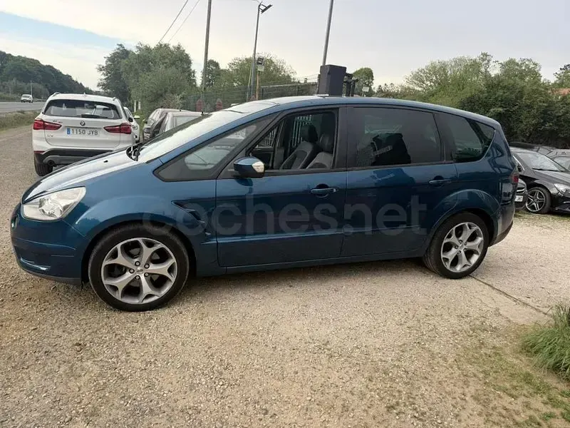 Begagnad Ford S-MAX Titanium 140 HK (102 kW) 2007 Blå Minibuss