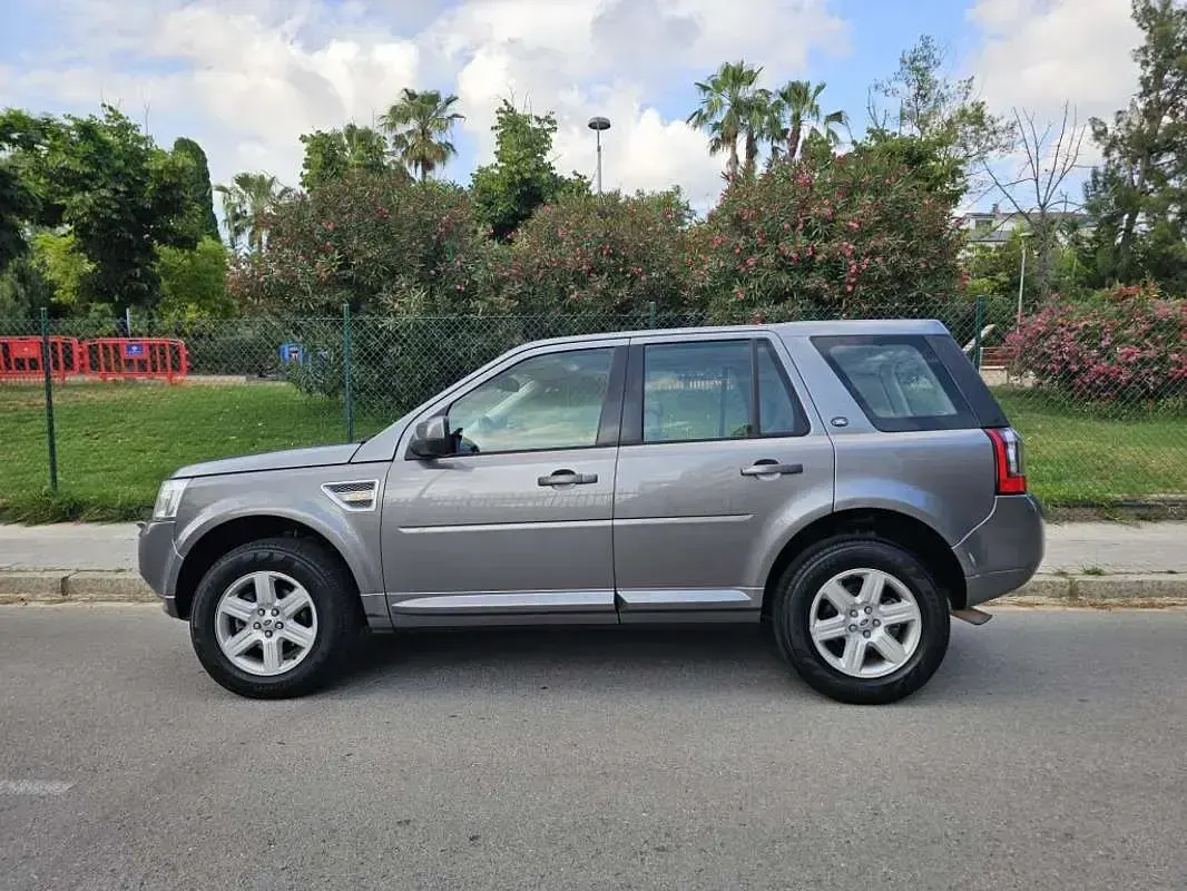 Usado Land Rover Freelander 2 S 190 CV (139 kW) 2011 Beige SUV