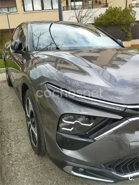 Usado Citroën C5 X Feel 225 CV (165 kW) 2022 Gris / plata Familiar