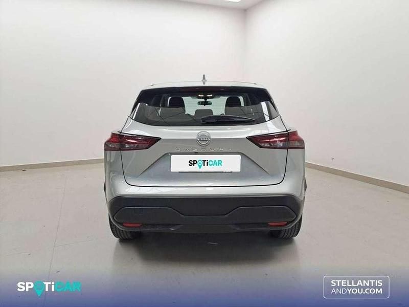 Usado Nissan Qashqai Acenta 192 CV (141 kW) 2023 Gris SUV