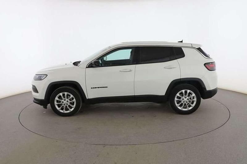 Usado Jeep Compass Night Eagle 131 CV (96 kW) 2023 Blanco SUV